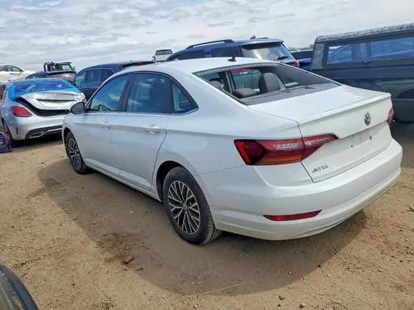 3VWC57BU5KM018904 2019 VOLKSWAGEN JETTA - Image 2