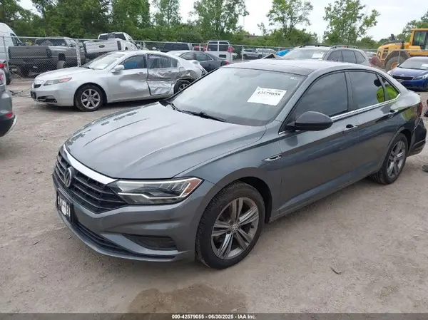 3VWC57BU5KM021690 2019 VOLKSWAGEN JETTA - Image 2