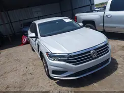3VWC57BU5KM032916 2019 VOLKSWAGEN JETTA