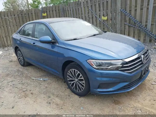 3VWC57BU5KM060103 2019 VOLKSWAGEN JETTA - Image 1