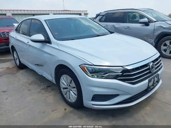3VWC57BU5KM067343 2019 VOLKSWAGEN JETTA - Image 1