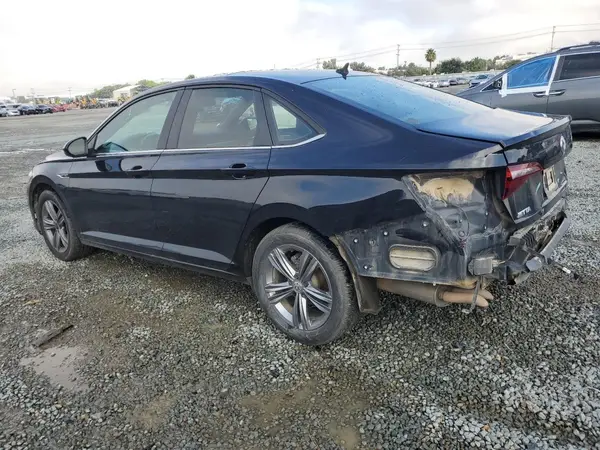 3VWC57BU5KM097264 2019 VOLKSWAGEN JETTA - Image 2