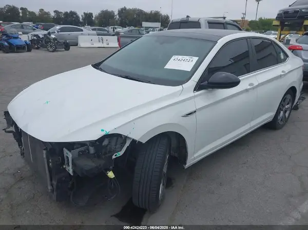 3VWC57BU5KM098768 2019 VOLKSWAGEN JETTA - Image 2