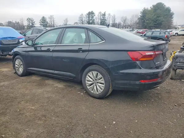 3VWC57BU5KM111535 2019 VOLKSWAGEN JETTA - Image 2