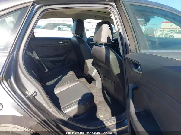 3VWC57BU5KM131400 2019 VOLKSWAGEN JETTA - Image 8