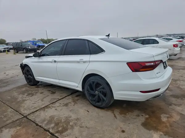 3VWC57BU5KM140856 2019 VOLKSWAGEN JETTA - Image 2