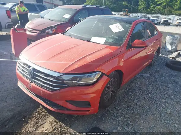 3VWC57BU5KM141943 2019 VOLKSWAGEN JETTA - Image 2