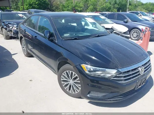 3VWC57BU5KM160802 2019 VOLKSWAGEN JETTA - Image 1