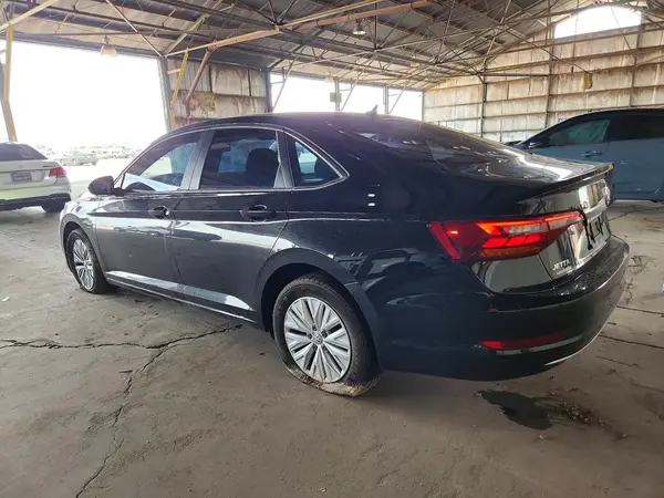 3VWC57BU5KM177955 2019 VOLKSWAGEN JETTA - Image 2