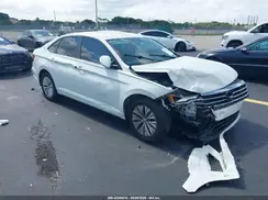 3VWC57BU5KM179110 2019 VOLKSWAGEN JETTA