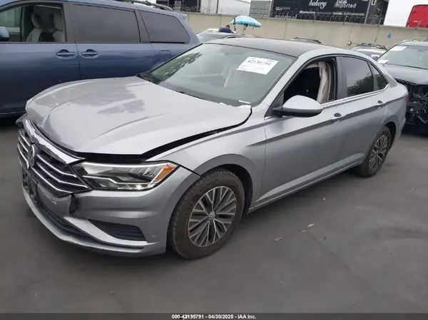 3VWC57BU5KM184260 2019 VOLKSWAGEN JETTA - Image 2