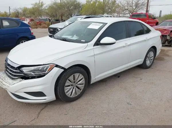 3VWC57BU5KM192570 2019 VOLKSWAGEN JETTA - Image 2