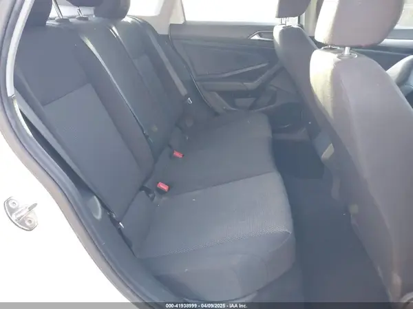 3VWC57BU5KM192570 2019 VOLKSWAGEN JETTA - Image 8