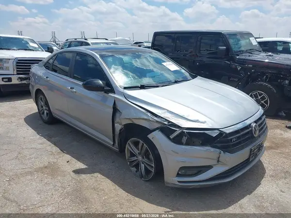 3VWC57BU5KM196909 2019 VOLKSWAGEN JETTA - Image 1