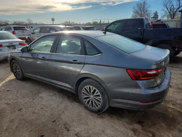 3VWC57BU5KM203406 2019 VOLKSWAGEN JETTA - Image 2