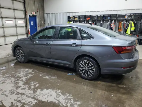 3VWC57BU5KM219203 2019 VOLKSWAGEN JETTA - Image 2