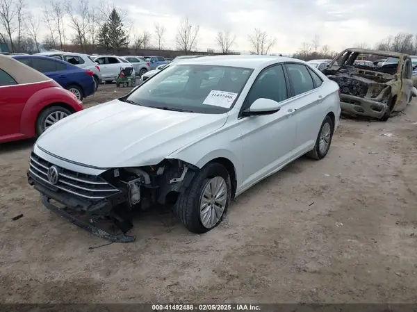 3VWC57BU5KM222621 2019 VOLKSWAGEN JETTA - Image 2