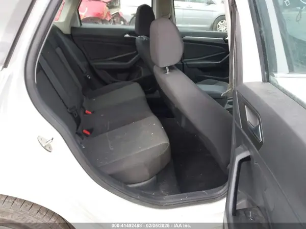 3VWC57BU5KM222621 2019 VOLKSWAGEN JETTA - Image 8