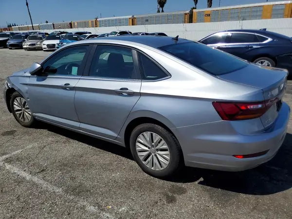 3VWC57BU5KM225518 2019 VOLKSWAGEN JETTA - Image 2