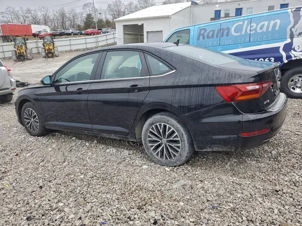 3VWC57BU5KM257742 2019 VOLKSWAGEN JETTA - Image 2