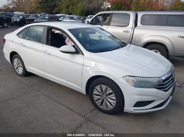 3VWC57BU5KM270135 2019 VOLKSWAGEN JETTA - Image 1