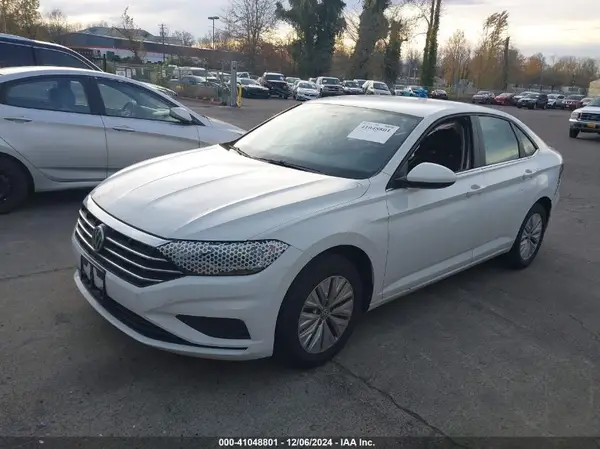 3VWC57BU5KM270135 2019 VOLKSWAGEN JETTA - Image 2