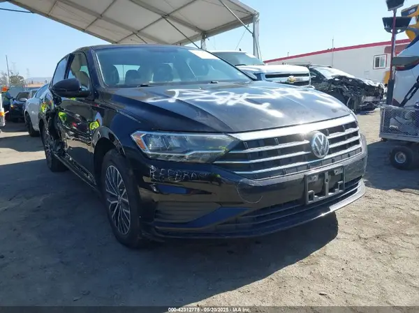 3VWC57BU5MM021045 2021 VOLKSWAGEN JETTA - Image 1