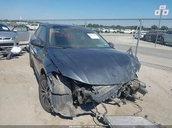 3VWC57BU5MM096649 2021 VOLKSWAGEN JETTA - Image 1