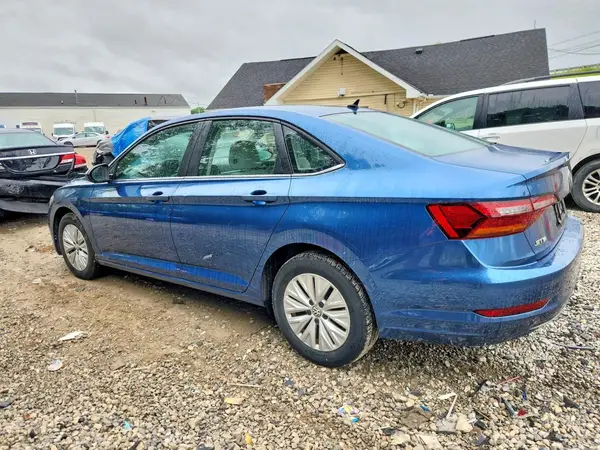 3VWC57BU6KM047991 2019 VOLKSWAGEN JETTA - Image 2