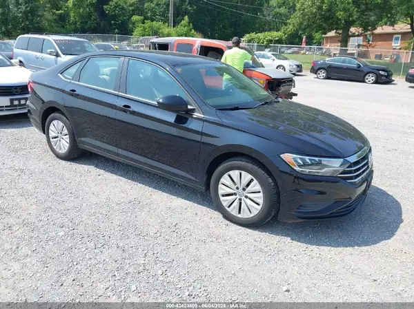 3VWC57BU6KM084104 2019 VOLKSWAGEN JETTA - Image 1