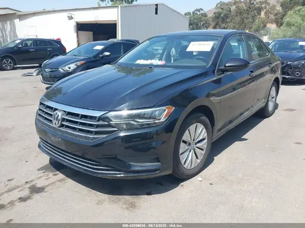 3VWC57BU6KM111768 2019 VOLKSWAGEN JETTA - Image 2