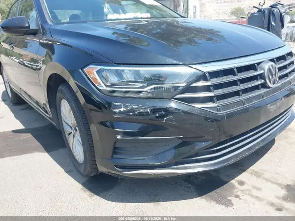 2019 VOLKSWAGEN JETTA auction photo 6