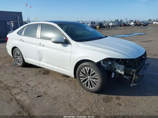 3VWC57BU6KM112788 2019 VOLKSWAGEN JETTA - Image 1