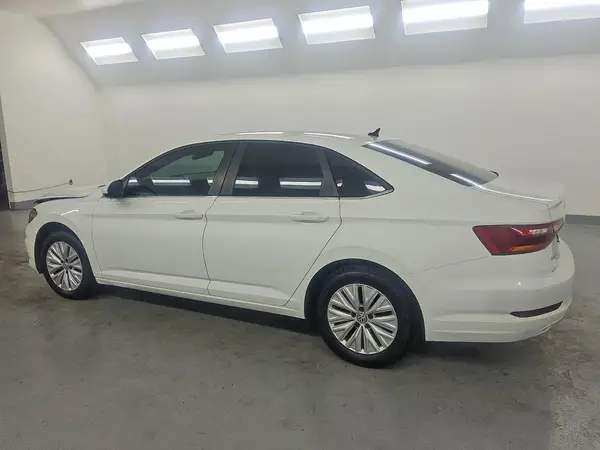 3VWC57BU6KM181688 2019 VOLKSWAGEN JETTA - Image 2