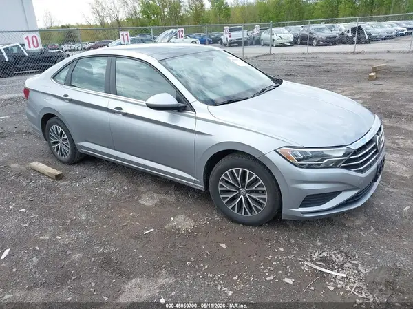 3VWC57BU6KM205780 2019 VOLKSWAGEN JETTA - Image 1
