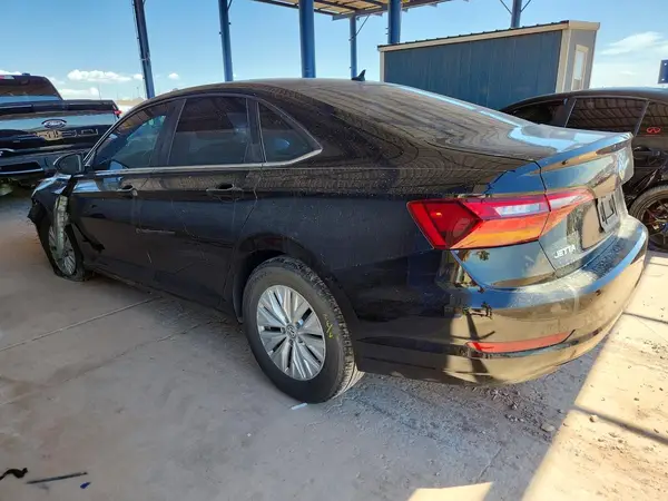 3VWC57BU6KM215161 2019 VOLKSWAGEN JETTA - Image 2