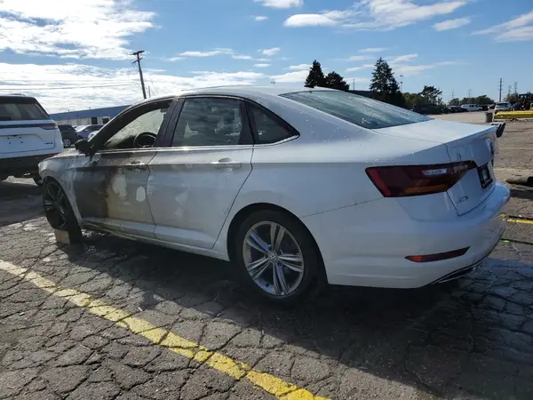 3VWC57BU6KM237919 2019 VOLKSWAGEN JETTA - Image 2
