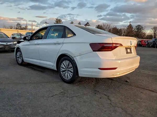 3VWC57BU6KM250850 2019 VOLKSWAGEN JETTA - Image 2