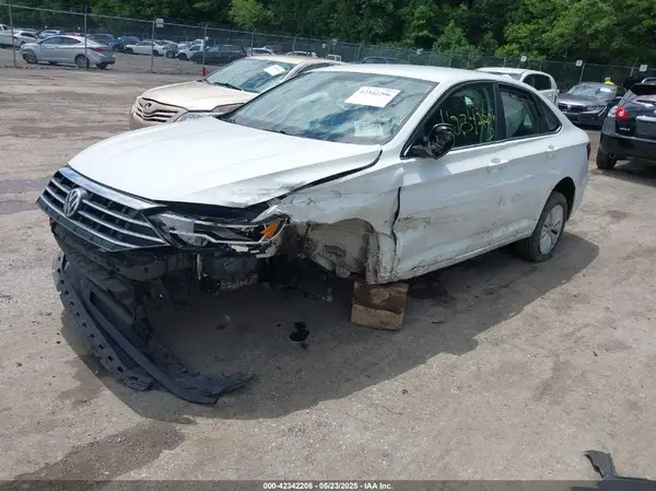 3VWC57BU6KM267969 2019 VOLKSWAGEN JETTA - Image 2