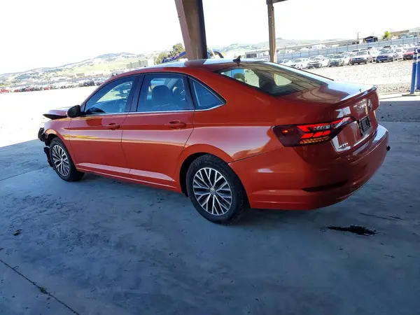 3VWC57BU7KM053993 2019 VOLKSWAGEN JETTA - Image 2