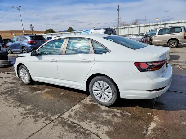 3VWC57BU7KM057588 2019 VOLKSWAGEN JETTA - Image 2