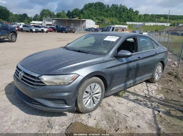 3VWC57BU7KM057851 2019 VOLKSWAGEN JETTA - Image 2