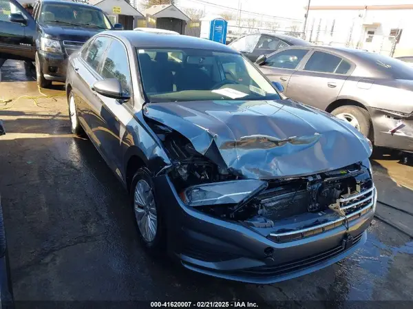 3VWC57BU7KM061592 2019 VOLKSWAGEN JETTA - Image 1