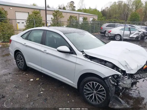 3VWC57BU7KM067585 2019 VOLKSWAGEN JETTA - Image 1