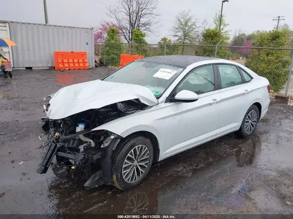 3VWC57BU7KM067585 2019 VOLKSWAGEN JETTA - Image 2