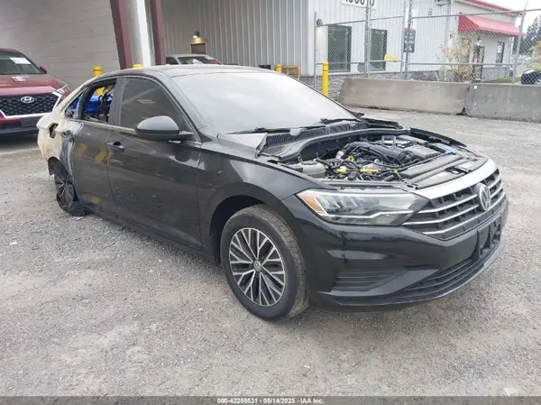 3VWC57BU7KM095774 2019 VOLKSWAGEN JETTA - Image 1