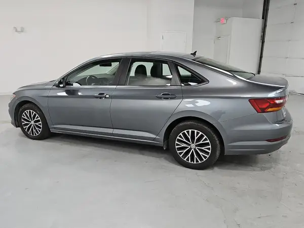 3VWC57BU7KM114565 2019 VOLKSWAGEN JETTA - Image 2
