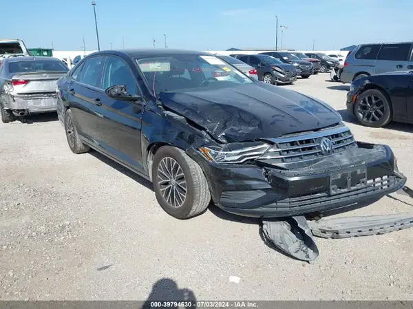 3VWC57BU7KM138722 2019 VOLKSWAGEN JETTA - Image 1