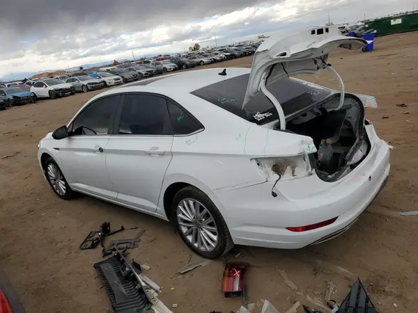 3VWC57BU7KM190030 2019 VOLKSWAGEN JETTA - Image 2