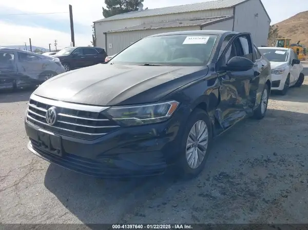 3VWC57BU7KM190464 2019 VOLKSWAGEN JETTA - Image 2
